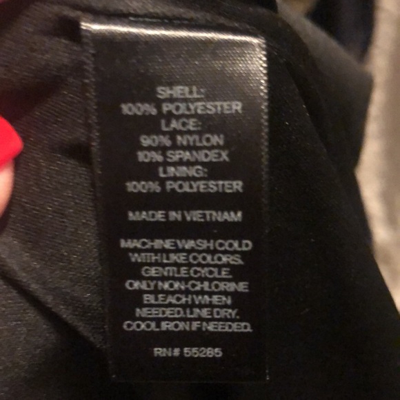 Little black dress w/peep hole front - Picture 5 of 5